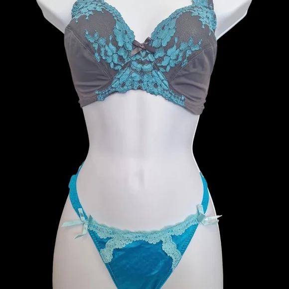 Gray and Blue Lace Trim Bra Set - Picture 2 of 4